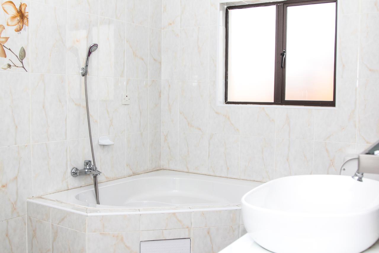 Streets Of Gold Guest House Gaborone Ngoại thất bức ảnh